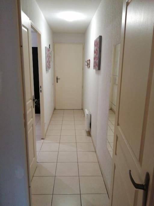 Le Soleil D Eugenie Appartement Dans Residence Avec Piscine Commune Pres De Carcassonne Olonzac Exteriör bild