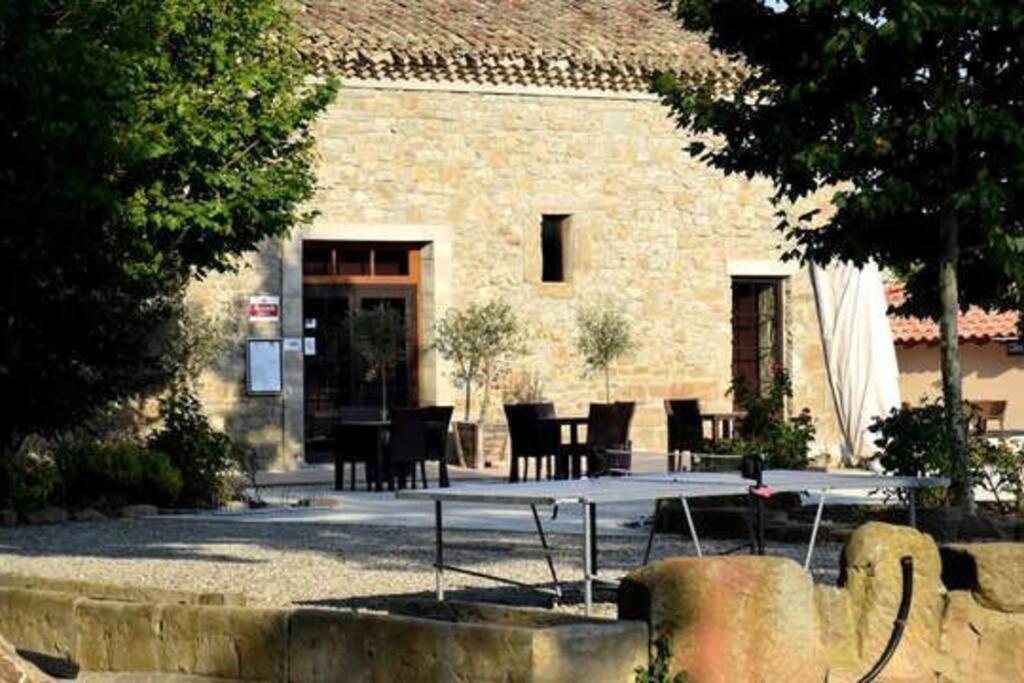 Le Soleil D Eugenie Appartement Dans Residence Avec Piscine Commune Pres De Carcassonne Olonzac Exteriör bild