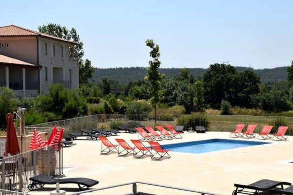 Le Soleil D Eugenie Appartement Dans Residence Avec Piscine Commune Pres De Carcassonne Olonzac Exteriör bild