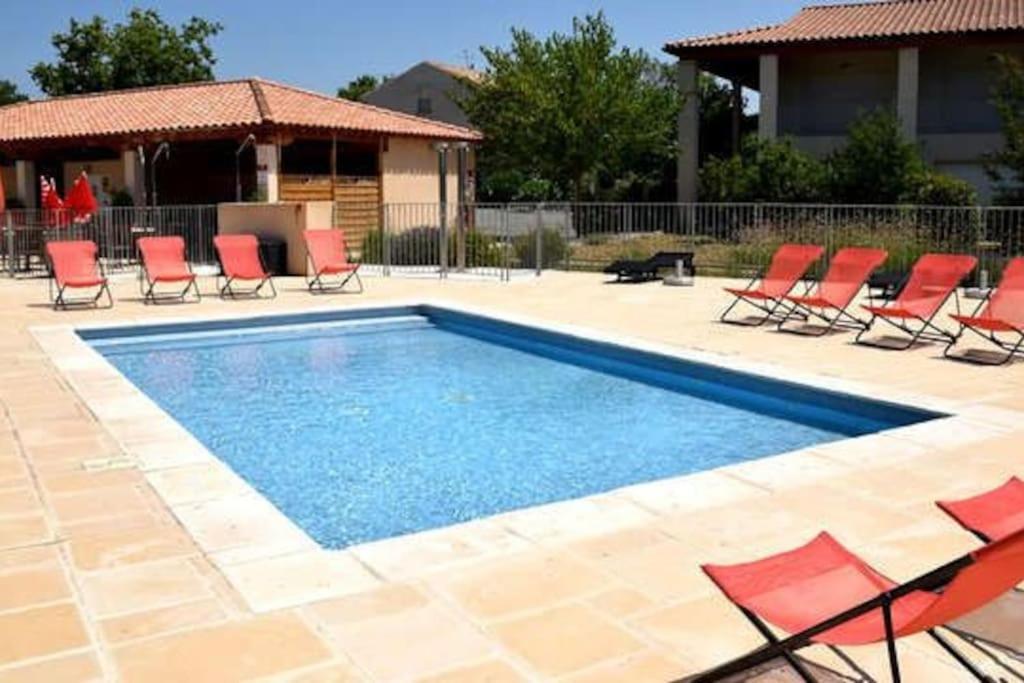 Le Soleil D Eugenie Appartement Dans Residence Avec Piscine Commune Pres De Carcassonne Olonzac Exteriör bild