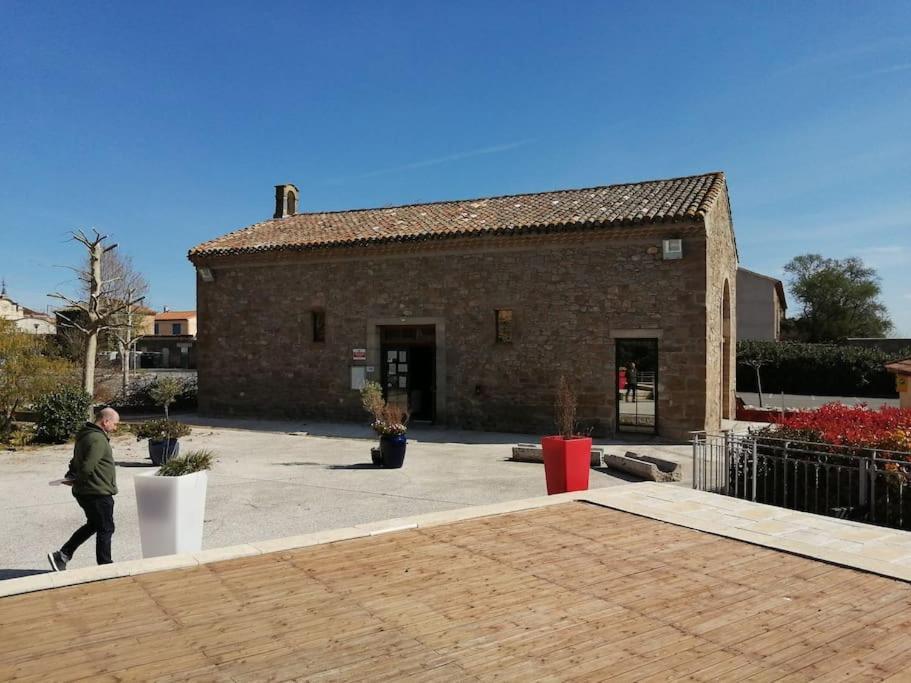 Le Soleil D Eugenie Appartement Dans Residence Avec Piscine Commune Pres De Carcassonne Olonzac Exteriör bild
