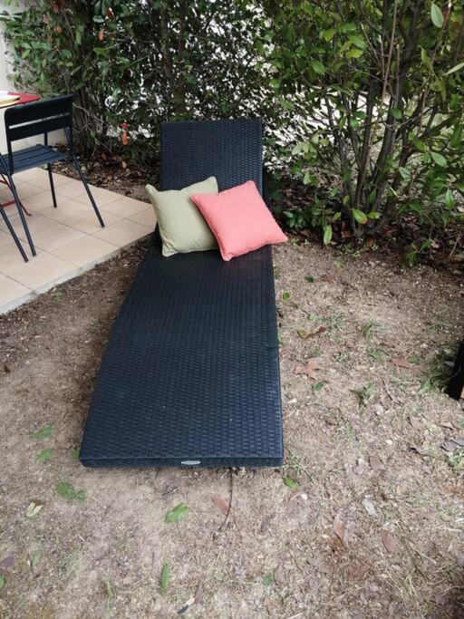 Le Soleil D Eugenie Appartement Dans Residence Avec Piscine Commune Pres De Carcassonne Olonzac Exteriör bild