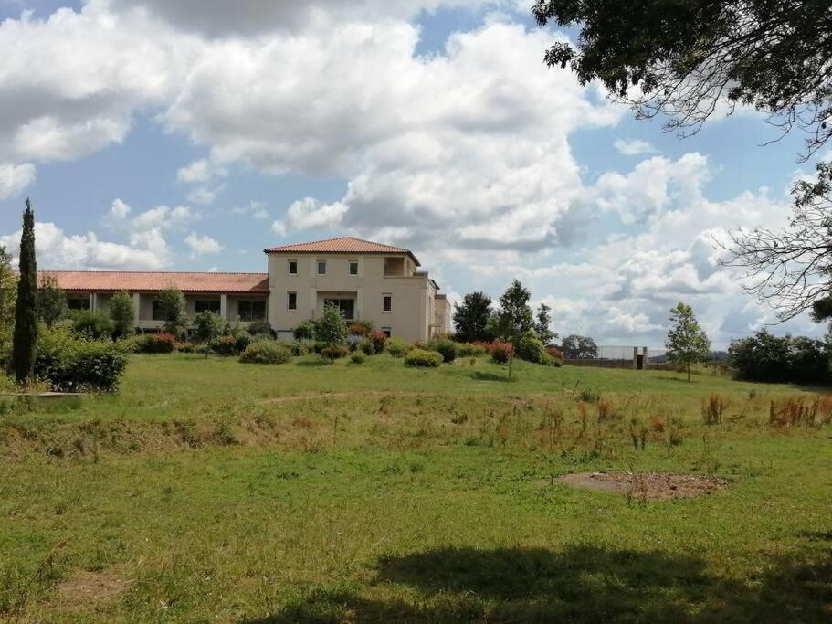 Le Soleil D Eugenie Appartement Dans Residence Avec Piscine Commune Pres De Carcassonne Olonzac Exteriör bild